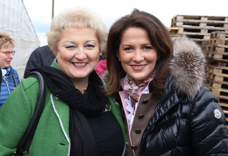 Tag der offenen Tür im Knoblauchsland mit Frau Staatsministerin Michaela Kaniber, MdL:
Gelungener Tag, um Erzeuger- und Vertraucherseite zusammenzuführen