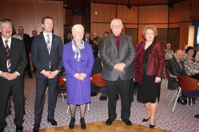 Neujahrsgespr�ch der CSU Zirndorf mit Hauptreferentin Gerda Hasselfeldt, Vorsitzende der CSU-Landesgruppe im Dt. Bundestag, Stadtrat G�nther Keller, Landrat Matthias Die�l, B�rgermeister Dieter Sebastian und MdL Petra Guttenberger