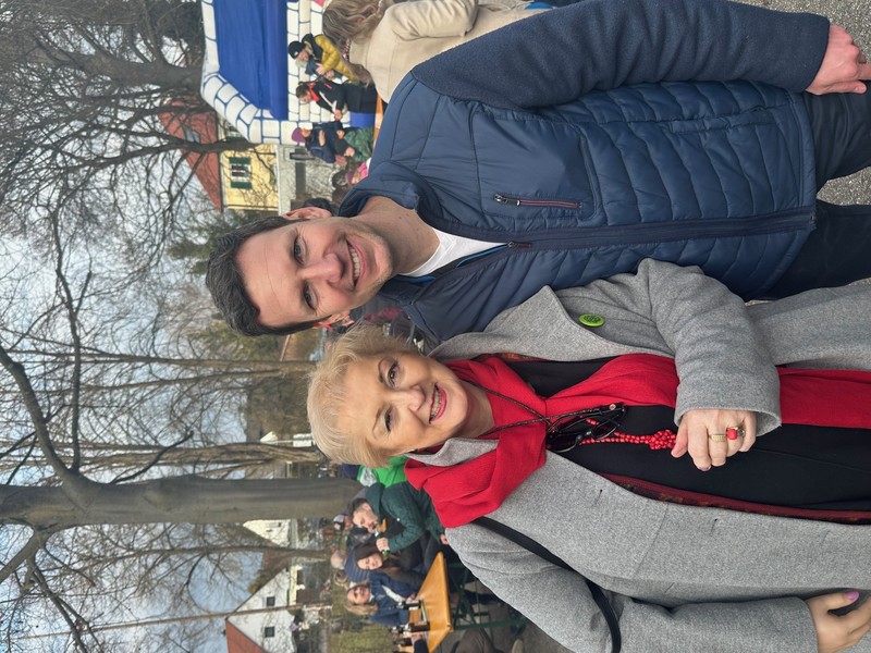 "Aus gro&szlig;er &Uuml;berzeugung empfehle ich am Sonntag zur Stichwahl Marco Haas als 1. B&uuml;rgermeister, wenn&acute;s mit Oberasbach wieder voran gehen soll!"
Foto: privat