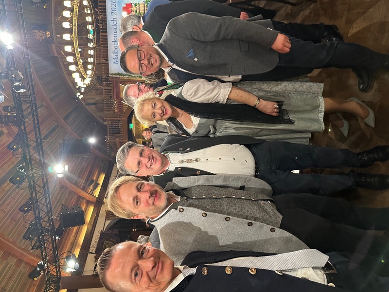 Mit den Landtagskollegen beim Maibockanstich 2026. Foto: privat
